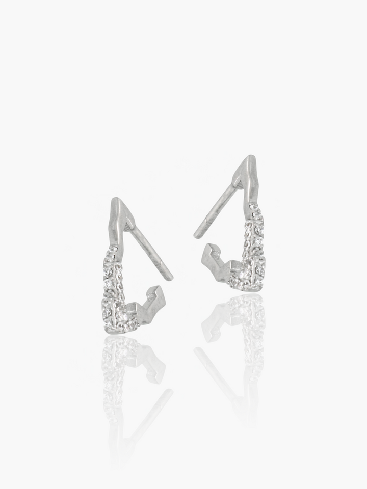V hoops earrings