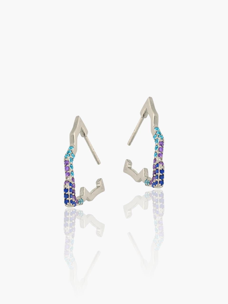V hoops earrings