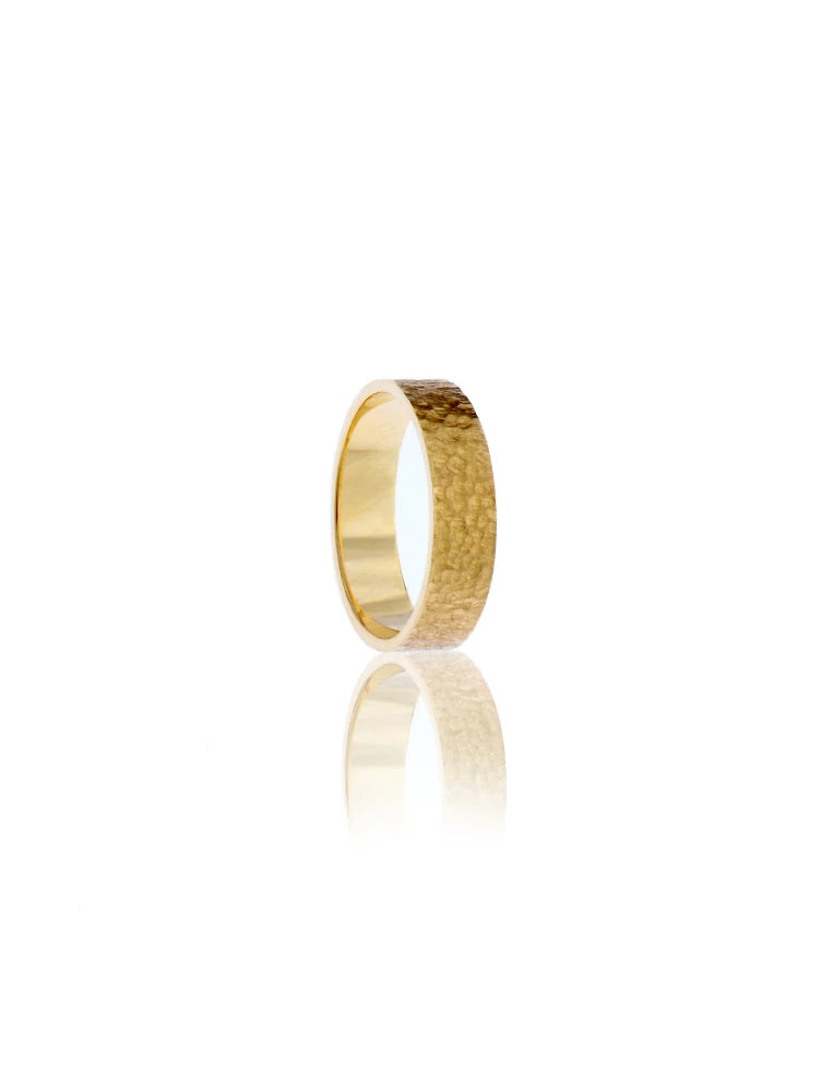 alpha-hammered-gold-ring