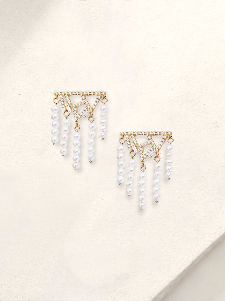 Iceberg Pearl Dangling Earrings