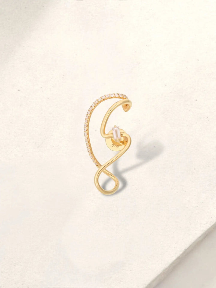 Timeless Baguette Single Wavy Earring